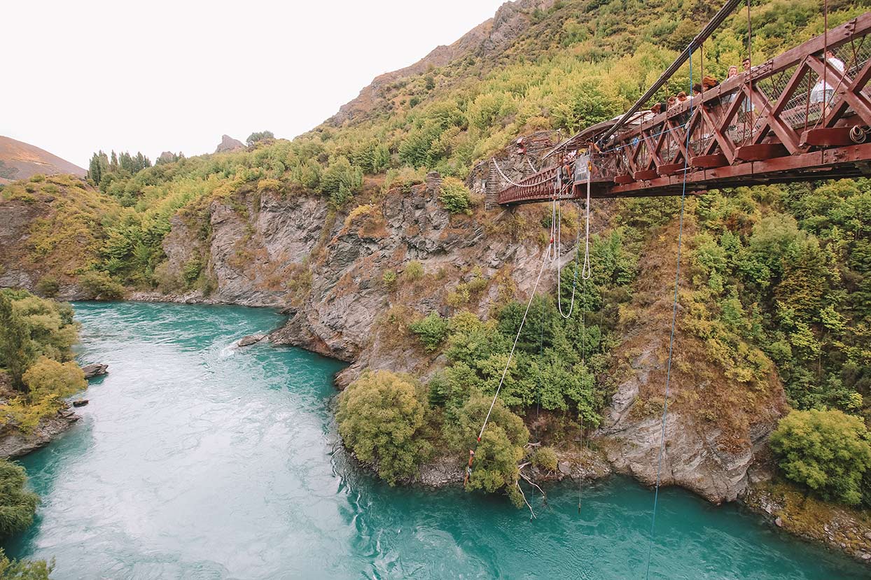 The ultimate guide -  things to do in Queenstown, New Zealand blog post