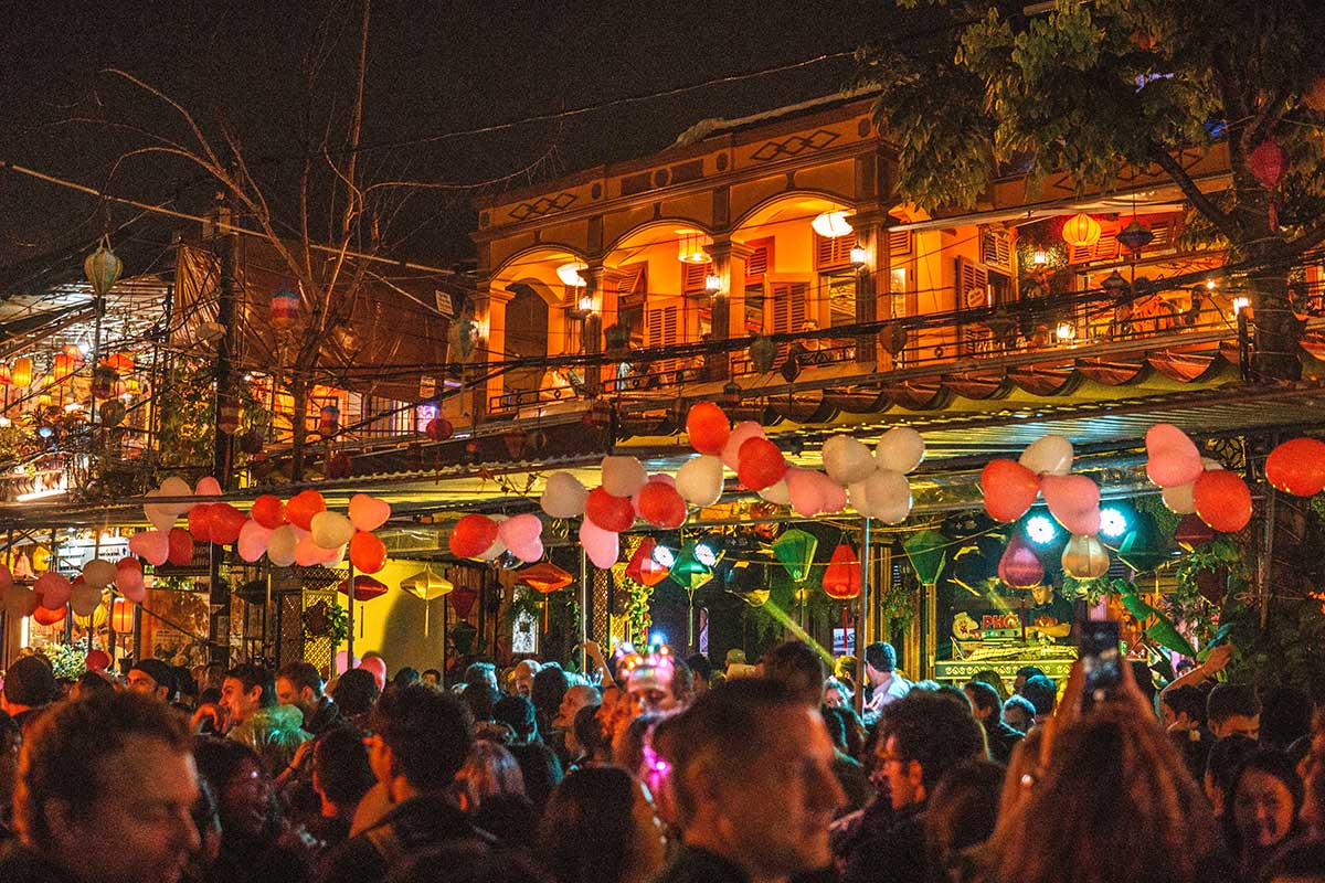 Celebrating New Year's Eve in Hoi An, Vietnam | Blog post