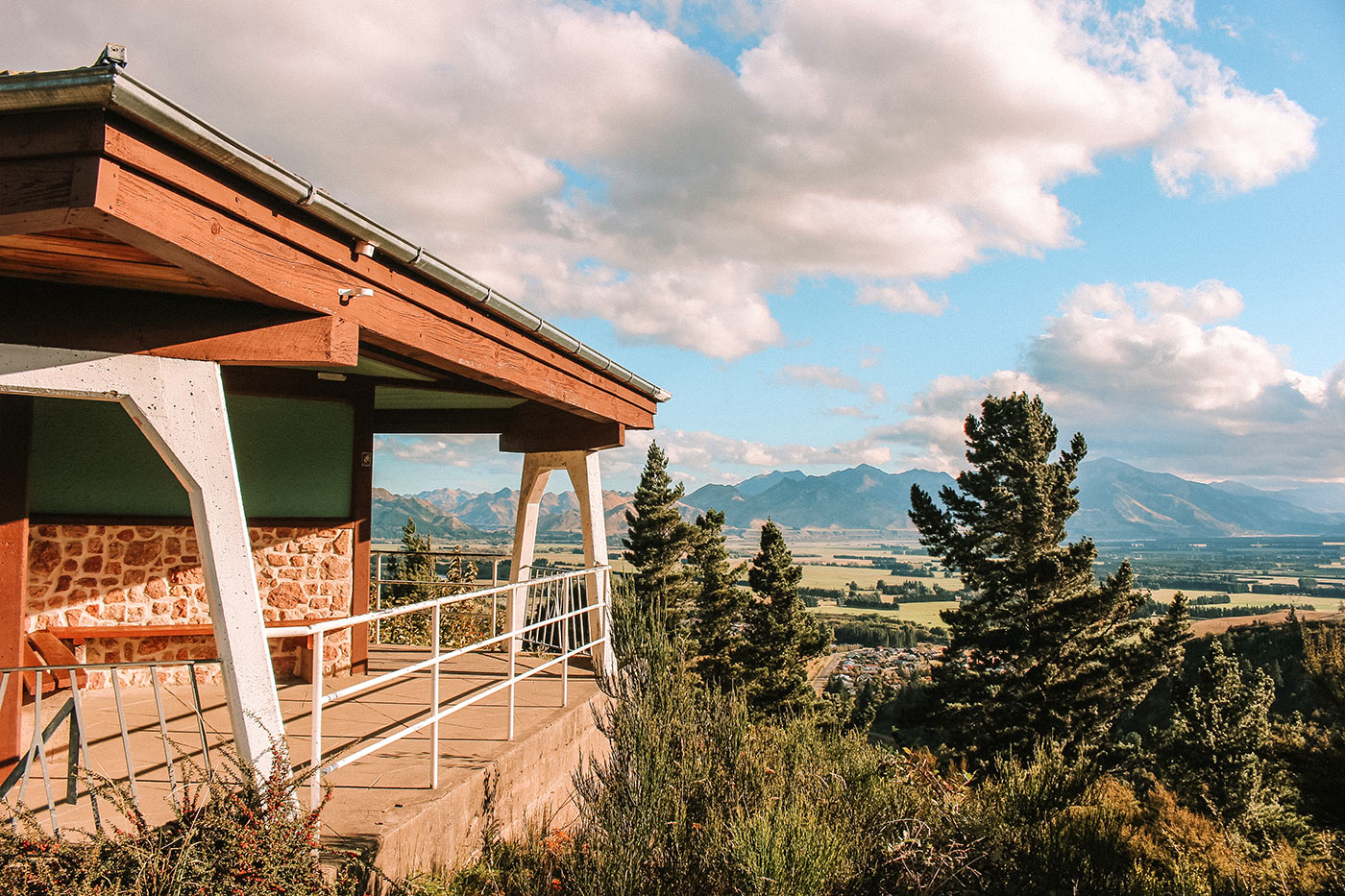 How to spend a day in Hanmer Springs, New Zealand | things to do | blog post | conical hill