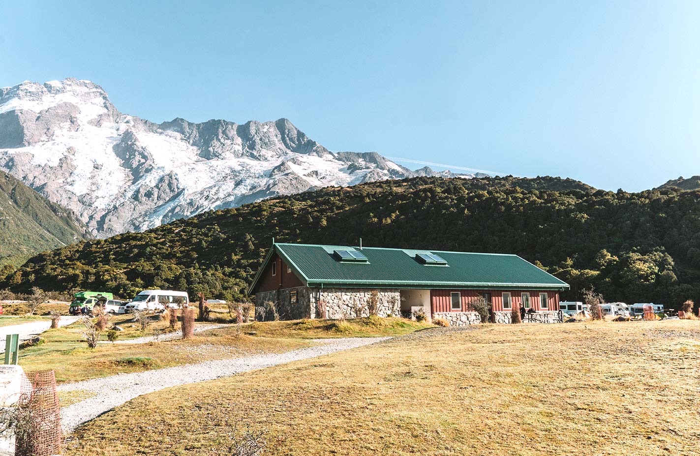 Things to do in Mount Cook, New Zealand blog post | travel guide | White Horse Hill Campground