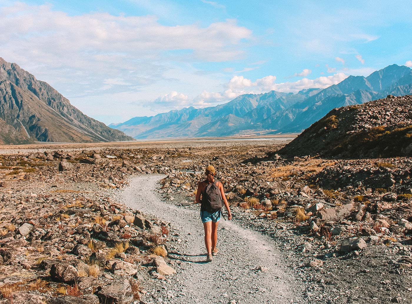 Things to do in Mount Cook, New Zealand blog post | travel guide | Blue Lakes and Tasman Glacier Lake Walk