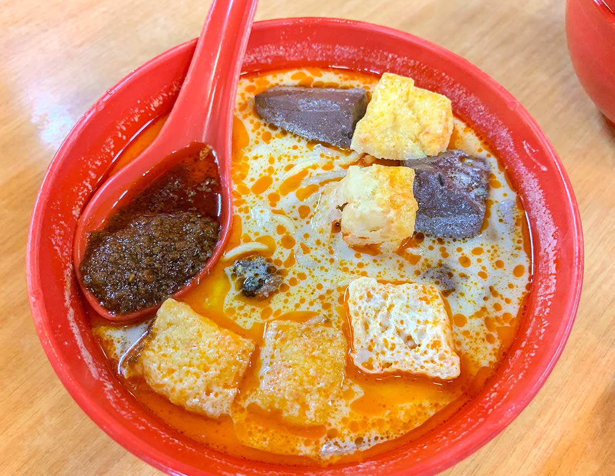 Street foods to try in Georgetown - Penang, Malaysia blog post | Curry Mee