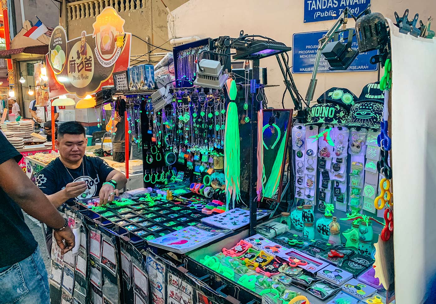 Jonker Street Night Market in Melaka / Malacca guide