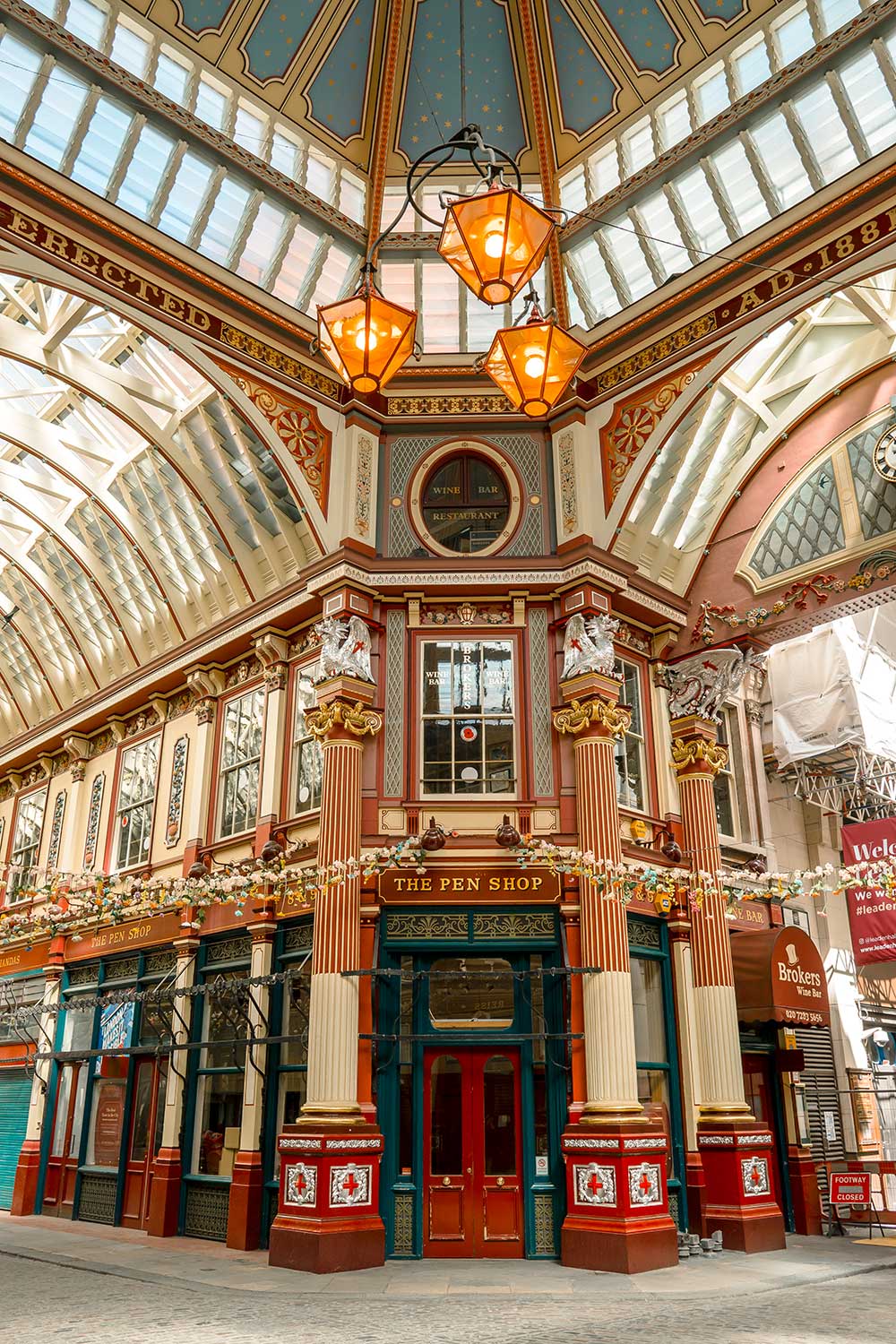 This image has an empty alt attribute; its file name is leadenhall-4.jpg