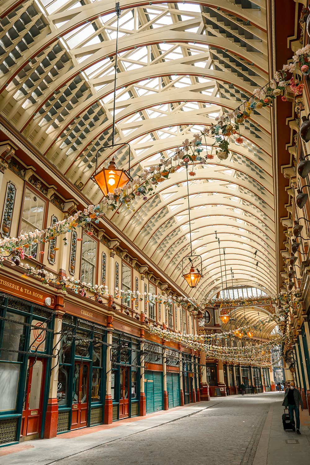 This image has an empty alt attribute; its file name is leadenhall-2.jpg