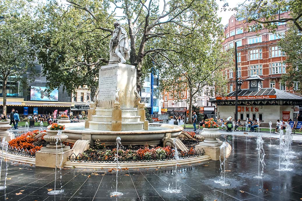 Things to do in Leicester Square - fountain gardens
