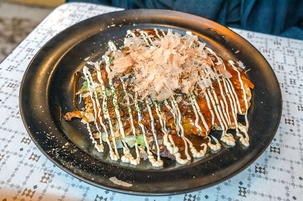 okonomiyaki - Best Japanese food, What to eat in Japan
