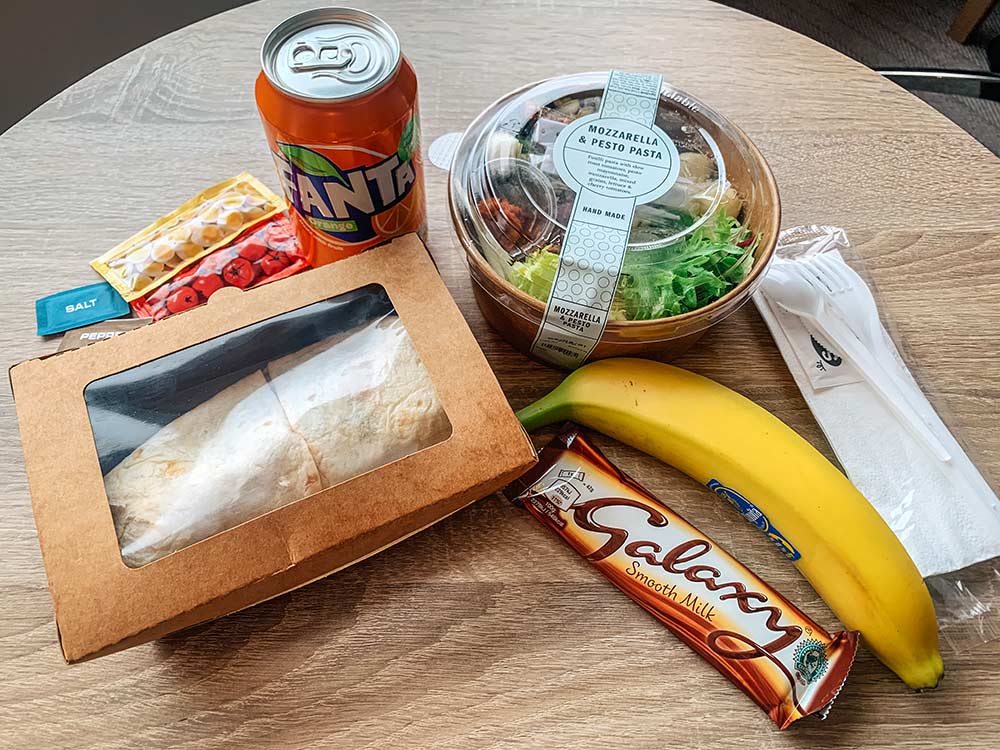 UK quarantine Holiday Inn Heathrow lunch meal