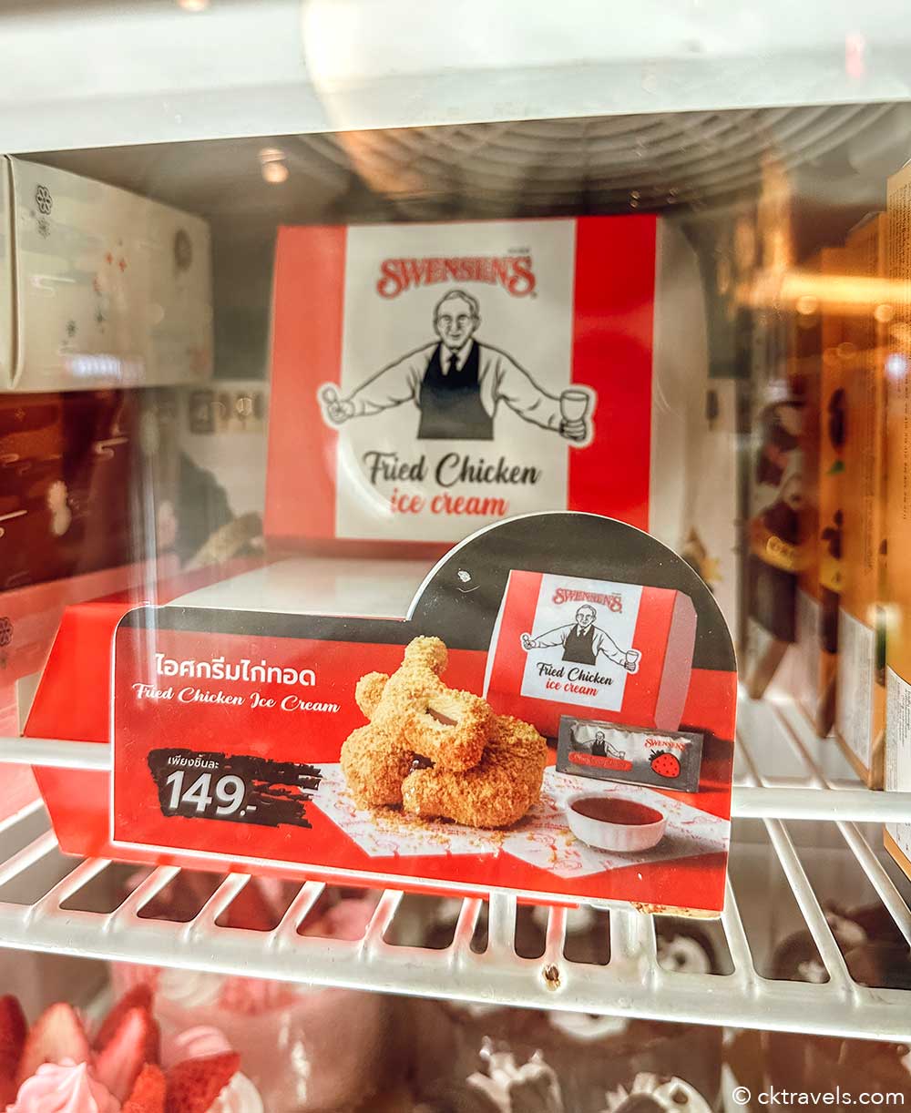 Tasting Swensen's fried chicken ice cream in Thailand - CK Travels