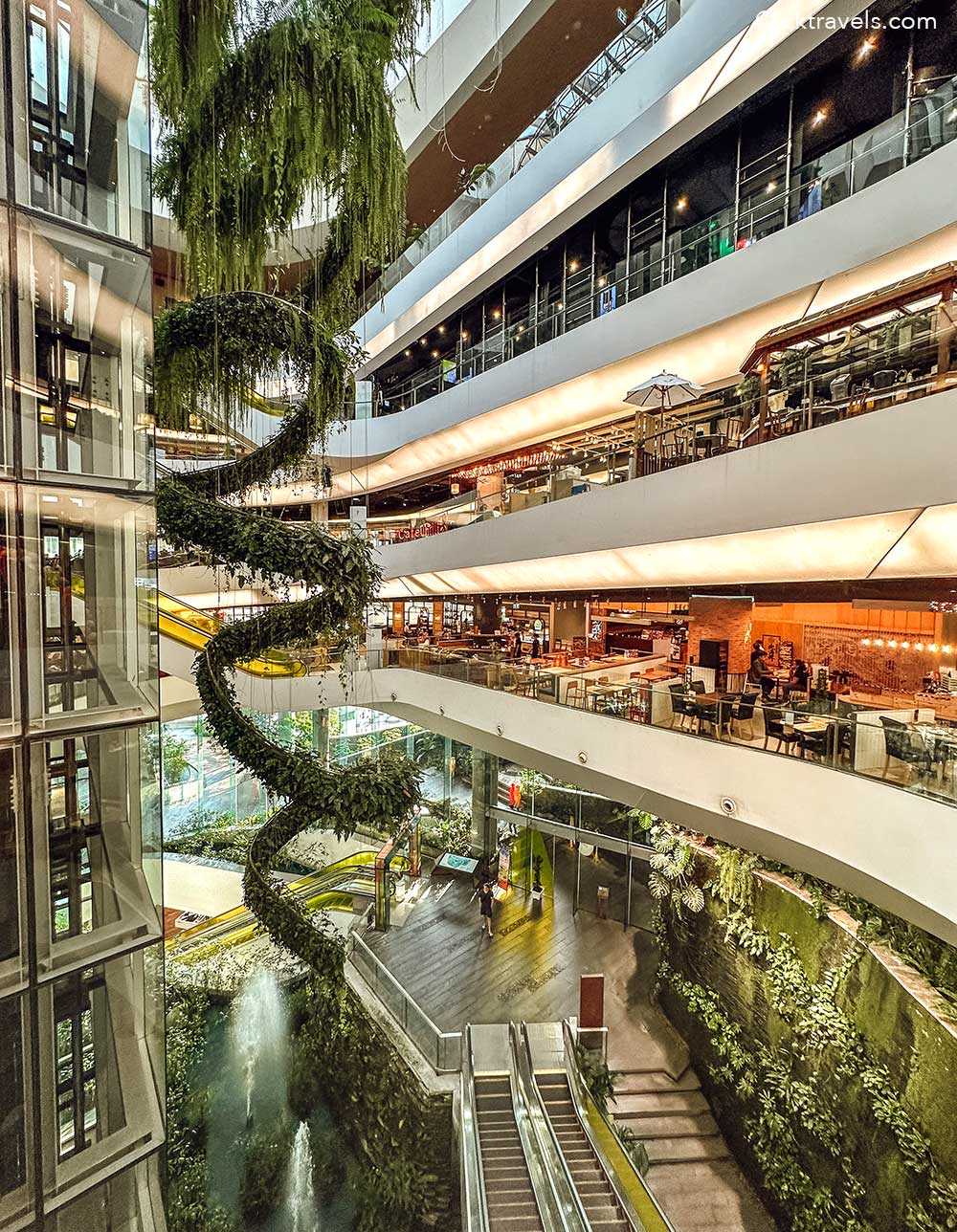 Thailand's Landmark ICONSIAM Ranked Among Top Four Best Shopping Centers in  World